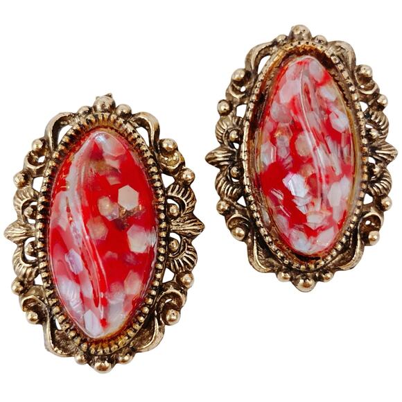 1960s Confetti Lucite Clip Earrings Red White Gold Tone Mid Century Jewelry - Picture 1 of 8